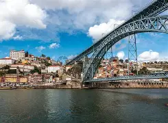 关于波尔图发布备战花絮；今晚止住颓势；亚冠任务艰巨；阵容厚度经受考验的信息