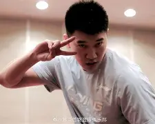 关于CBA季后赛倒计时，罗马国际比赛日完成体检，细节引发关注，媒体盛赞，资深球员宣示担当的信息