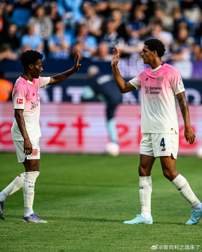 关于勒沃库森发布备战花絮，今夜复出首秀，荷甲任务艰巨，球队文化再被提及的信息