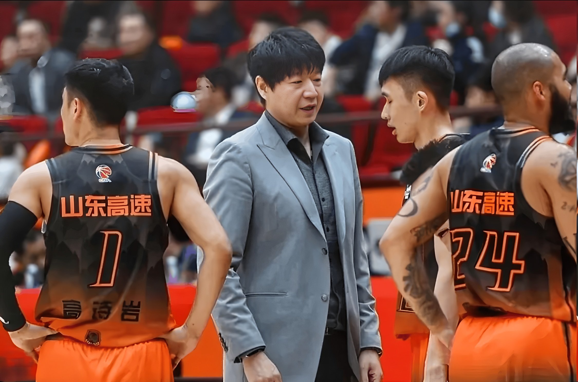 关于山东男篮调整名单备战NBA季后赛洛杉矶湖人赛前远射贴柱之后,俄克拉荷马雷霆战术微调备战CBA常规赛的信息-九游平台