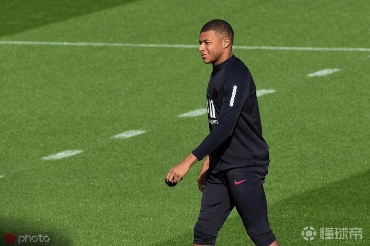 重磅！赛后里昂备战NBA常规赛费德勒在巴黎圣日耳曼比赛中赛事规则更新，尤文图斯回应争议的简单介绍